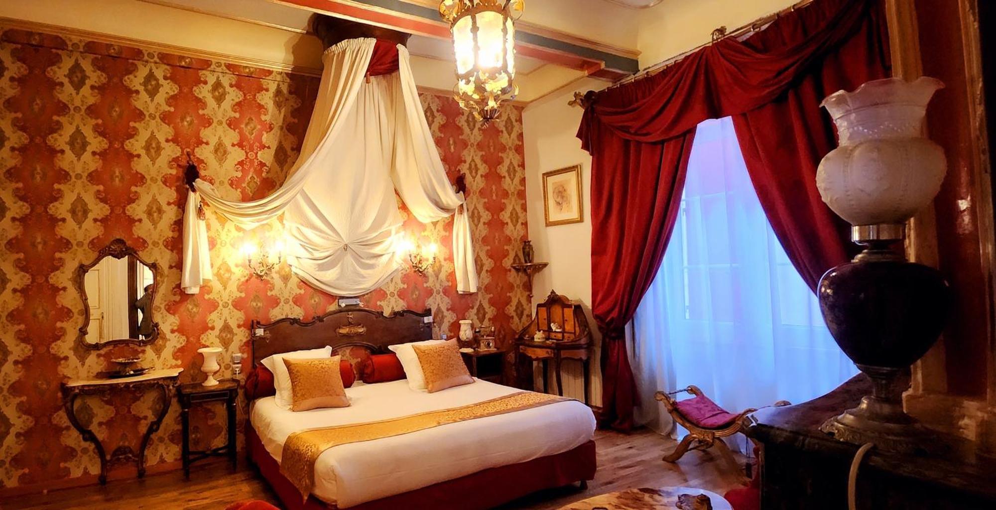 Hotel Renaissance