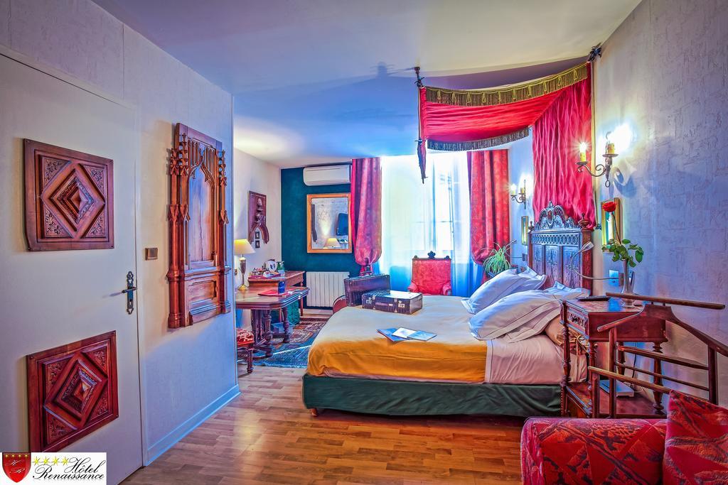 Renaissance 4*